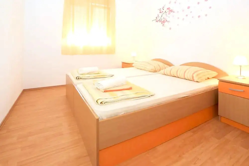 Apartment With 2 Bedrooms in Bibinje, With Enclosed Garden and Wifi -