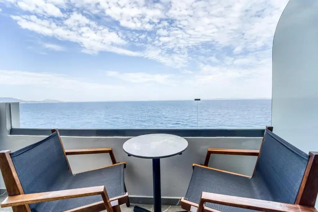 Island Sea Side Hotel