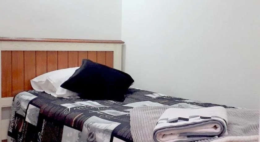 Hostal Rotonda Atenas