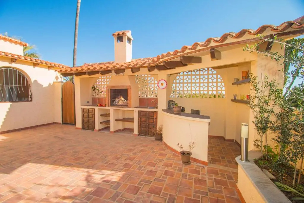 Villa Ebro - PlusHolidays