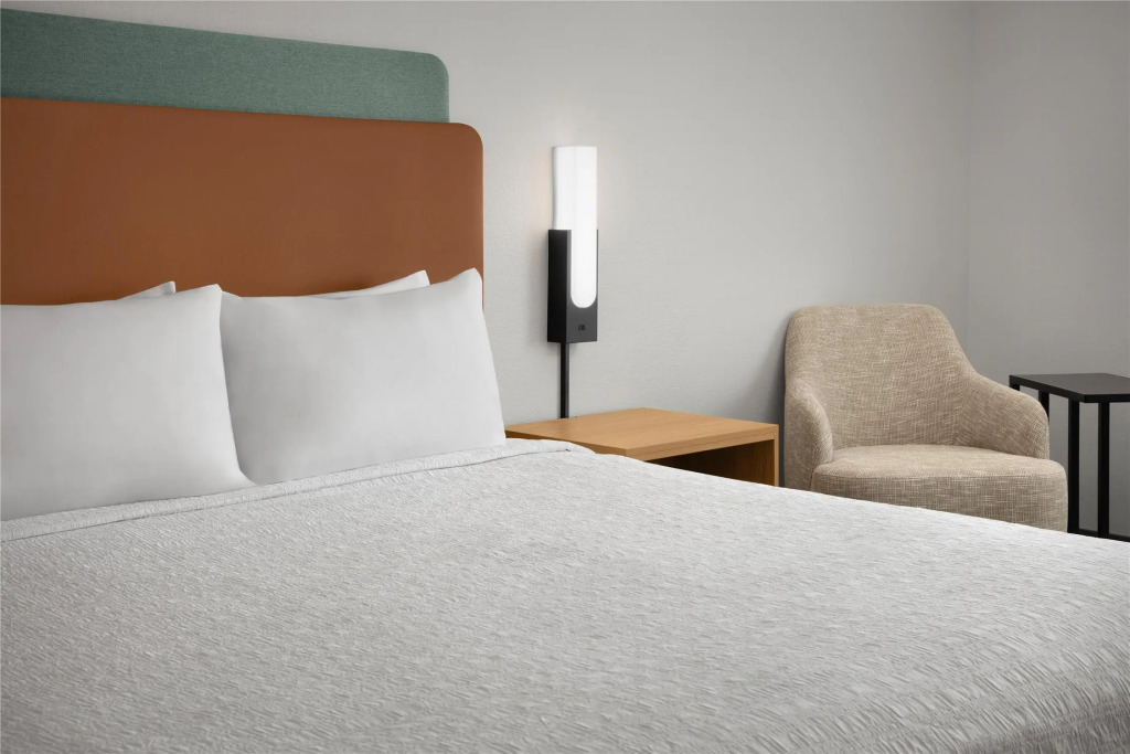 Hampton Inn & Suites Phoenix Chandler-Fashion Center AZ