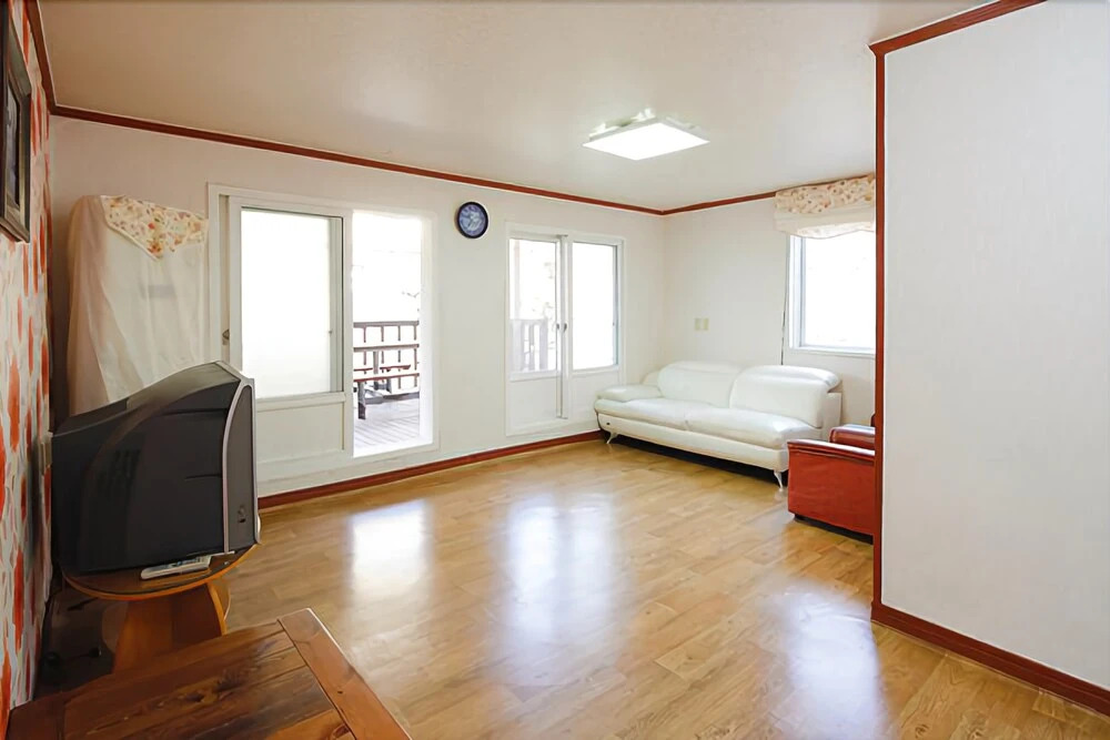 Yangsan Forur Seasons Villa Pension
