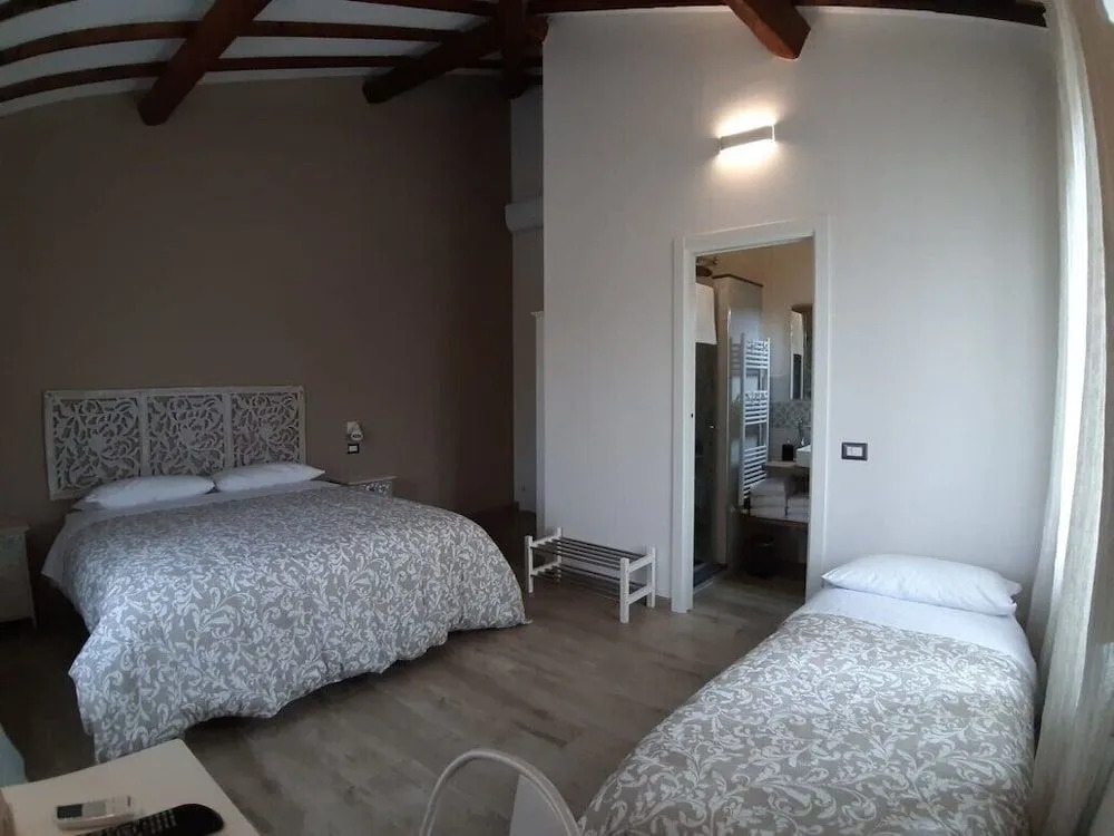 VISTALAGO VERSILIA