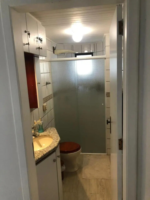 Apto 3 dorm completo - 100m Praia - Meia Praia