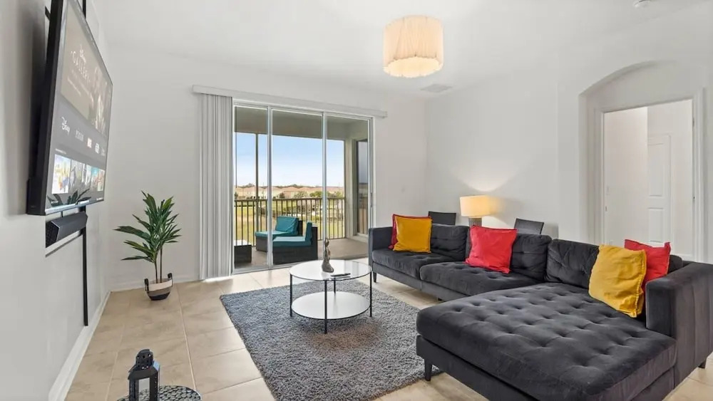 Stylish 3BR Condo Championsgate w Water Park
