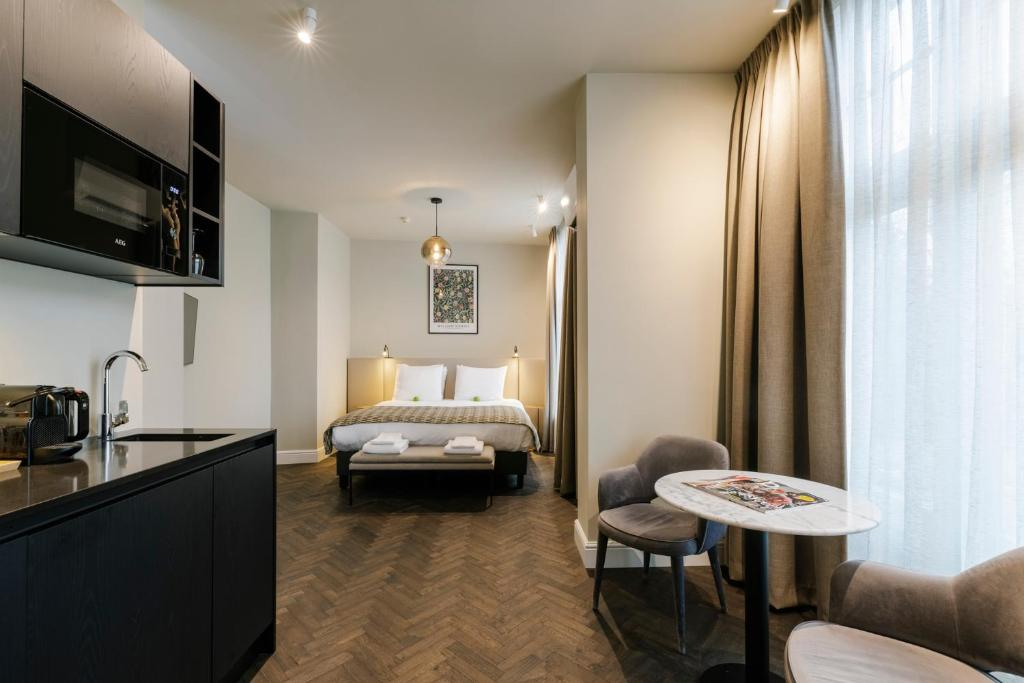 Hotel Bloemendaal by BHC