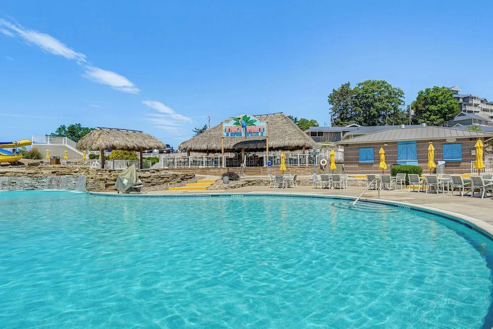 Lake Resort Access & On-site Pool! Ozarks Getaway