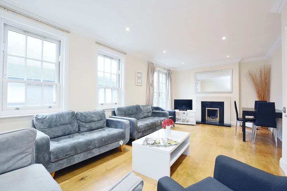 William Mews Townhouse