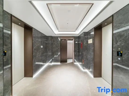 Z-Club Hotel(Tanglang Subway Station Branch)