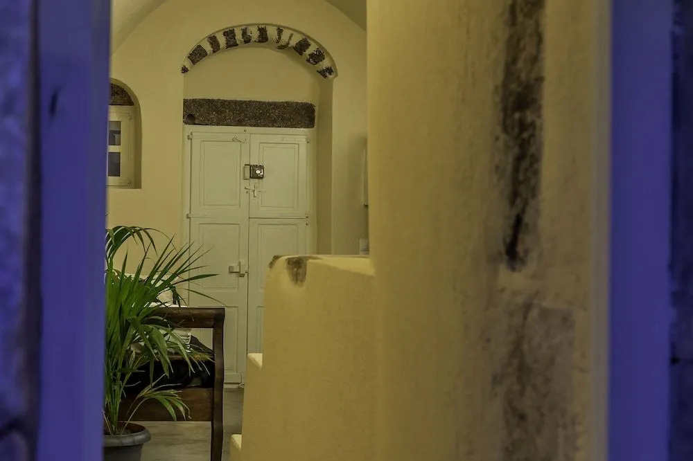 Exi Castle Suites