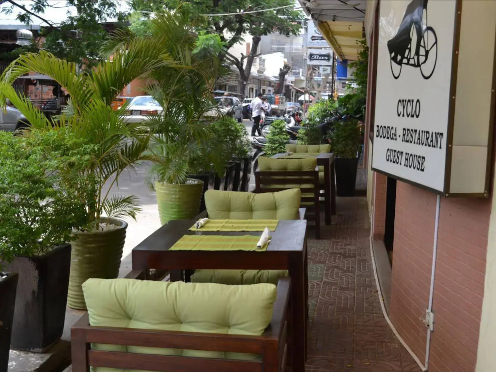 Cyclo Hotel-Bar-Restaurant