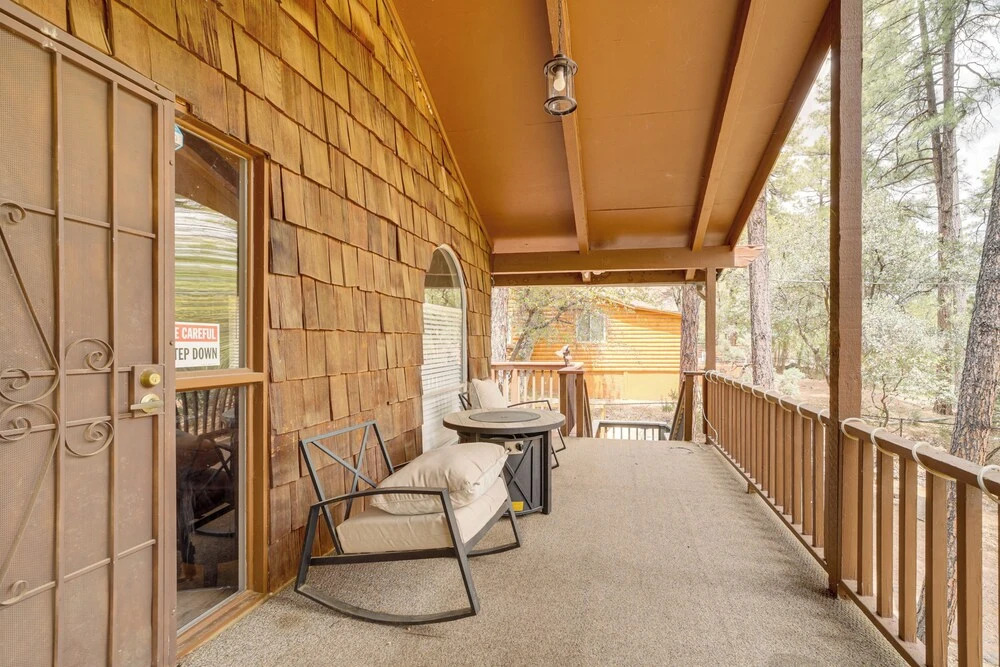 Near Fossil Creek & Trails: Scenic Pine Cabin!