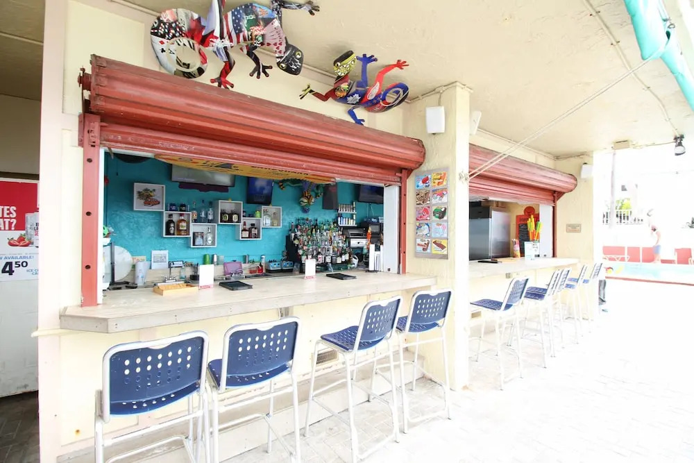 Cozy 5th Floor Waterview Condo