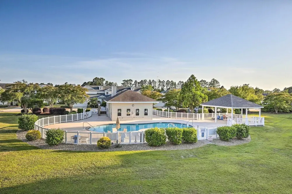 Legends Golf & Resort Townhouse: Resort Amenities!