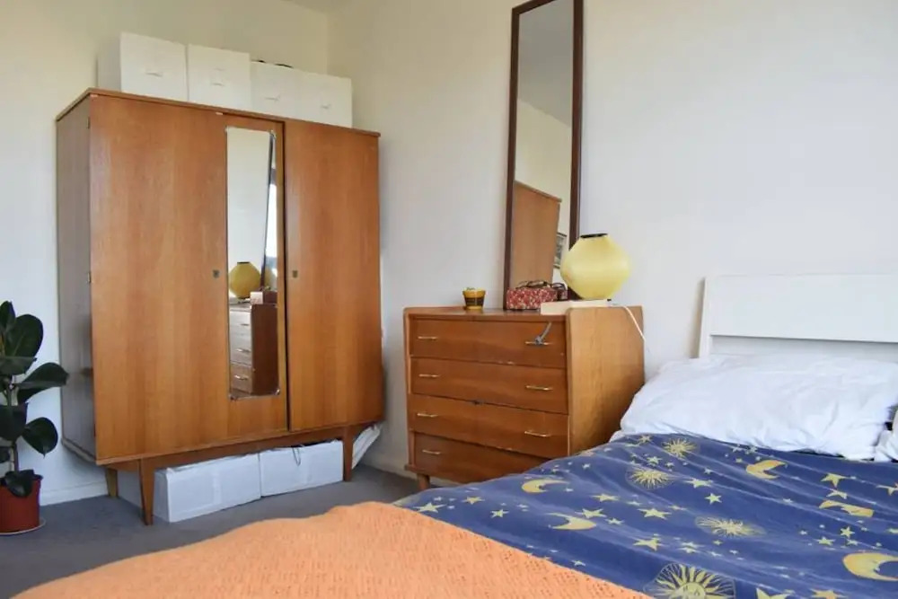 Bright Clapton 2 Bedroom Flat