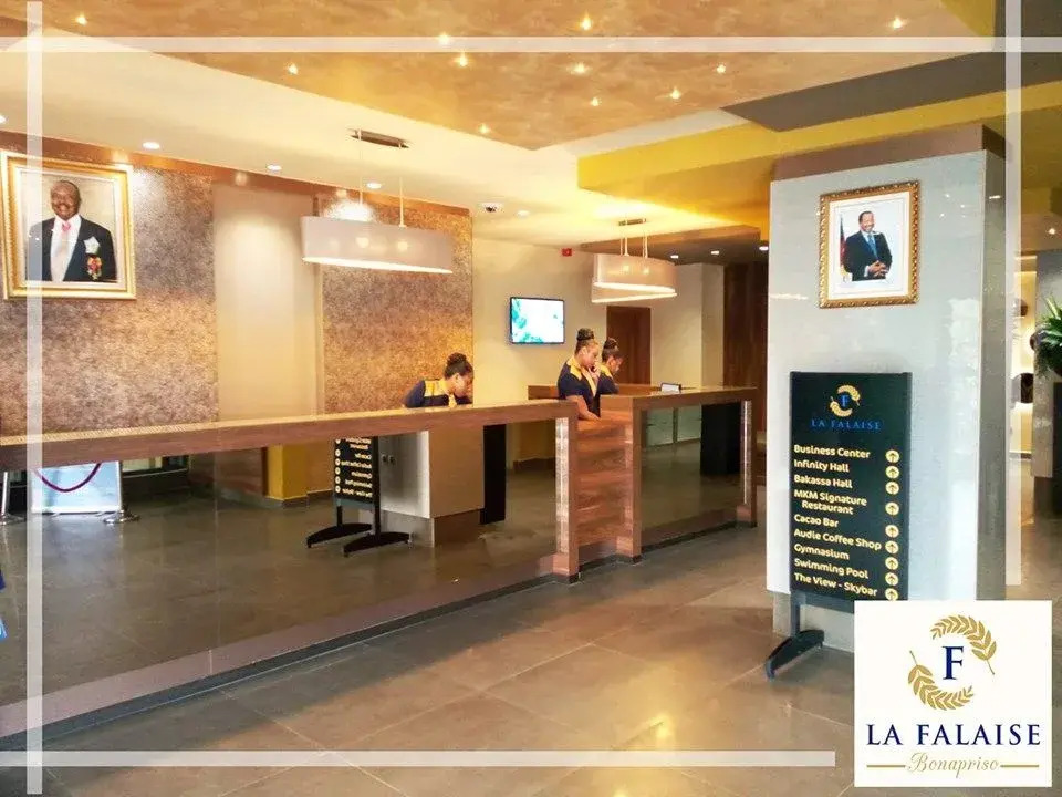 Hotel La Falaise Bonapriso