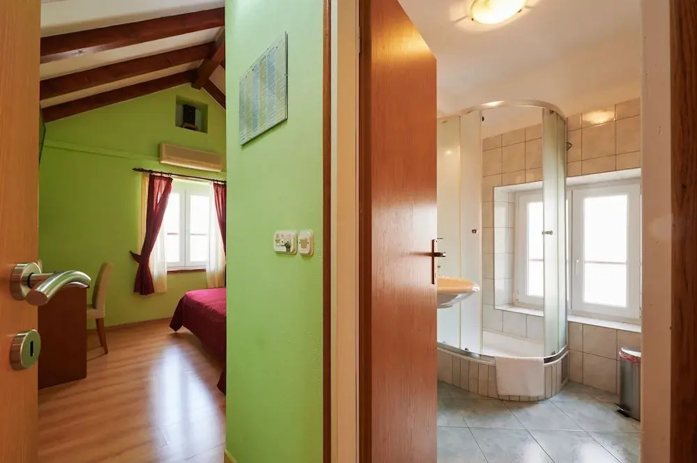 Apartments Ivica