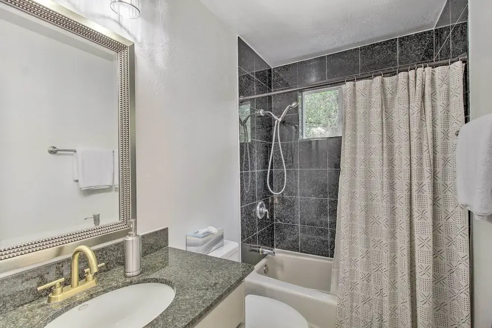 Cozy Pinetop Retreat w/ Yard & Heated Gazebo!