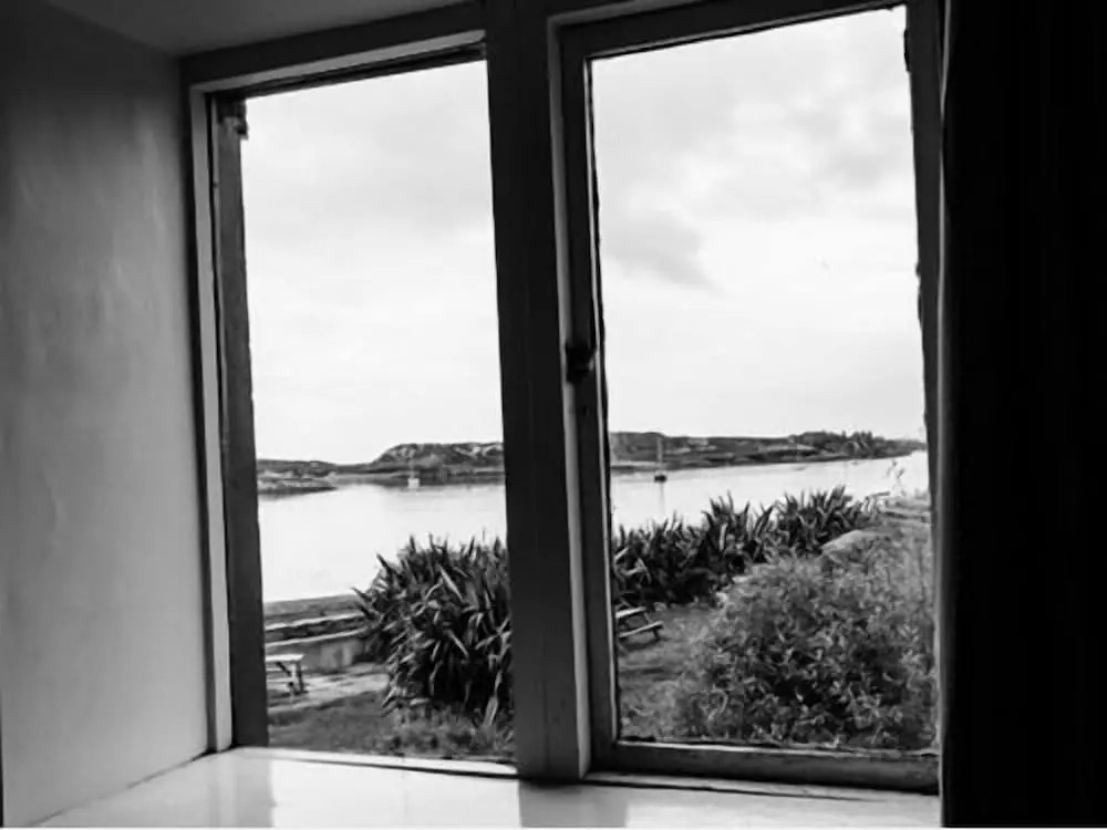 The Beach Days Bar & B&B