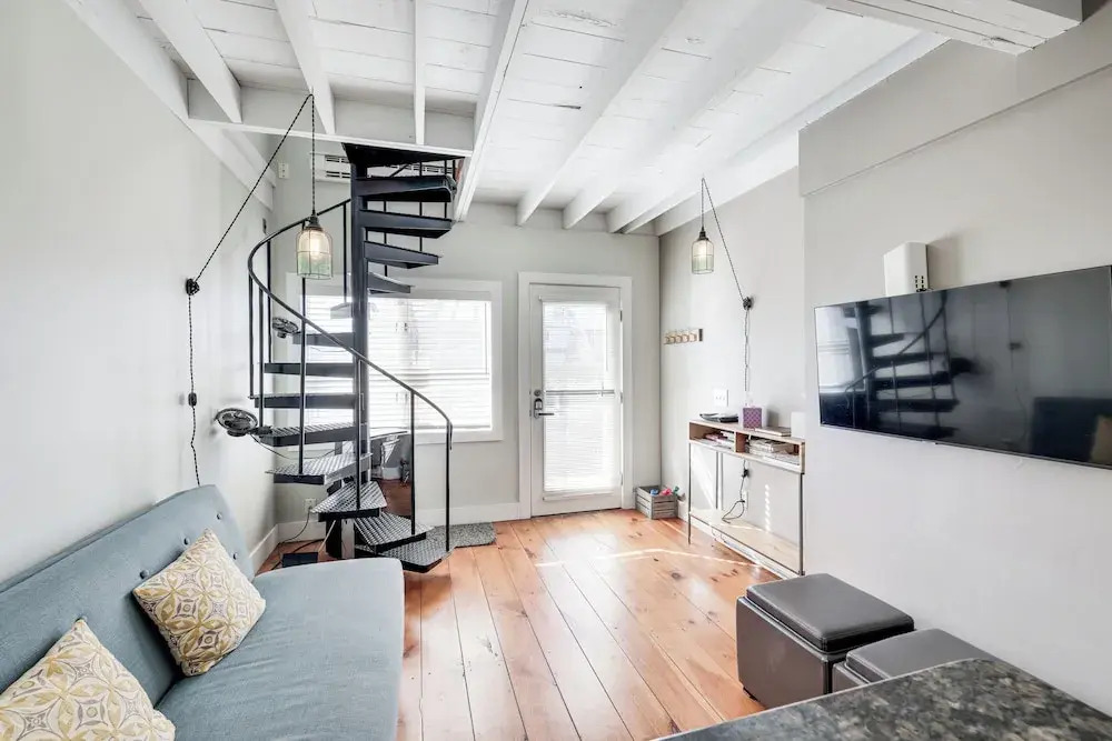 Walk to Commercial Street! Couples Retreat w/ Deck