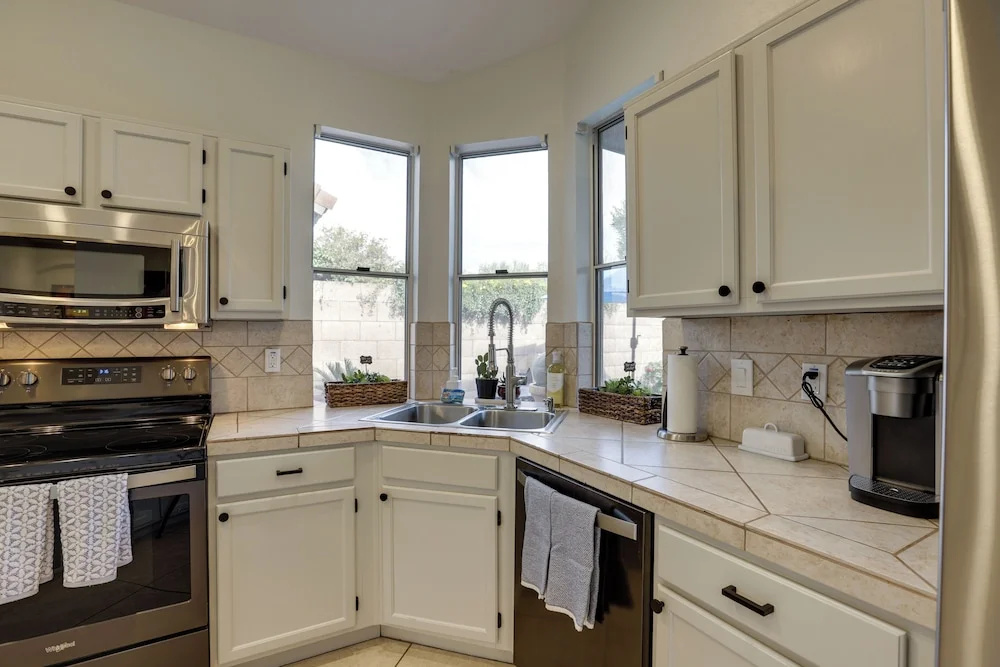 Upscale Cave Creek Home w/ Private Pool & Spa!