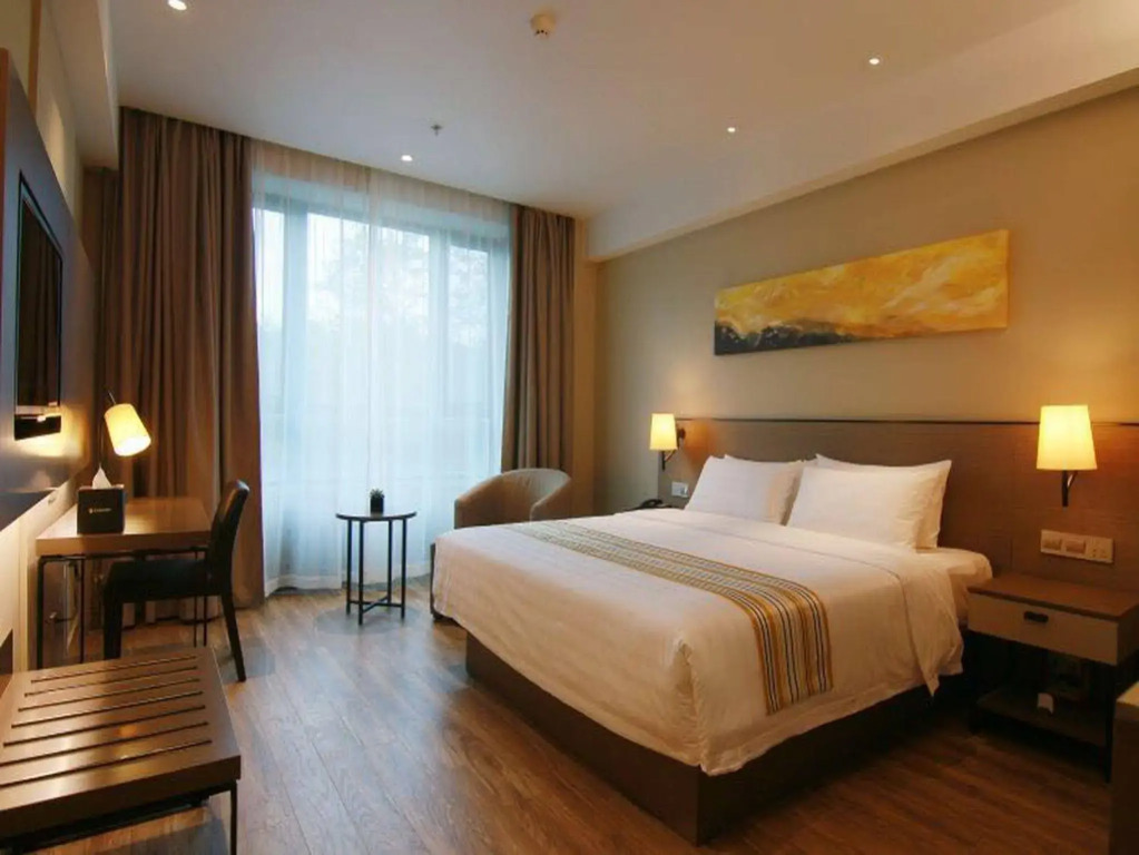 Homeinn Plus Qingdao Badaguan Taipingjiao Branch
