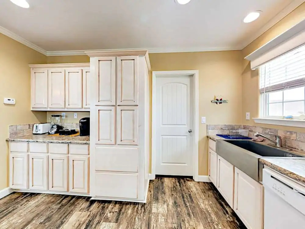 526 Sand Burr Ln Home 3 Bedrooms 2 Bathrooms Home