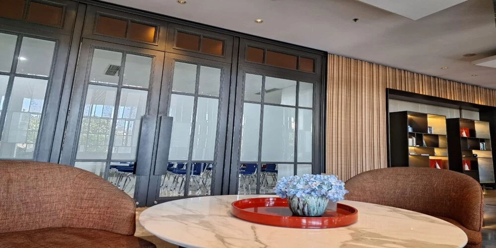 Tentrem Room at Springwood Residence