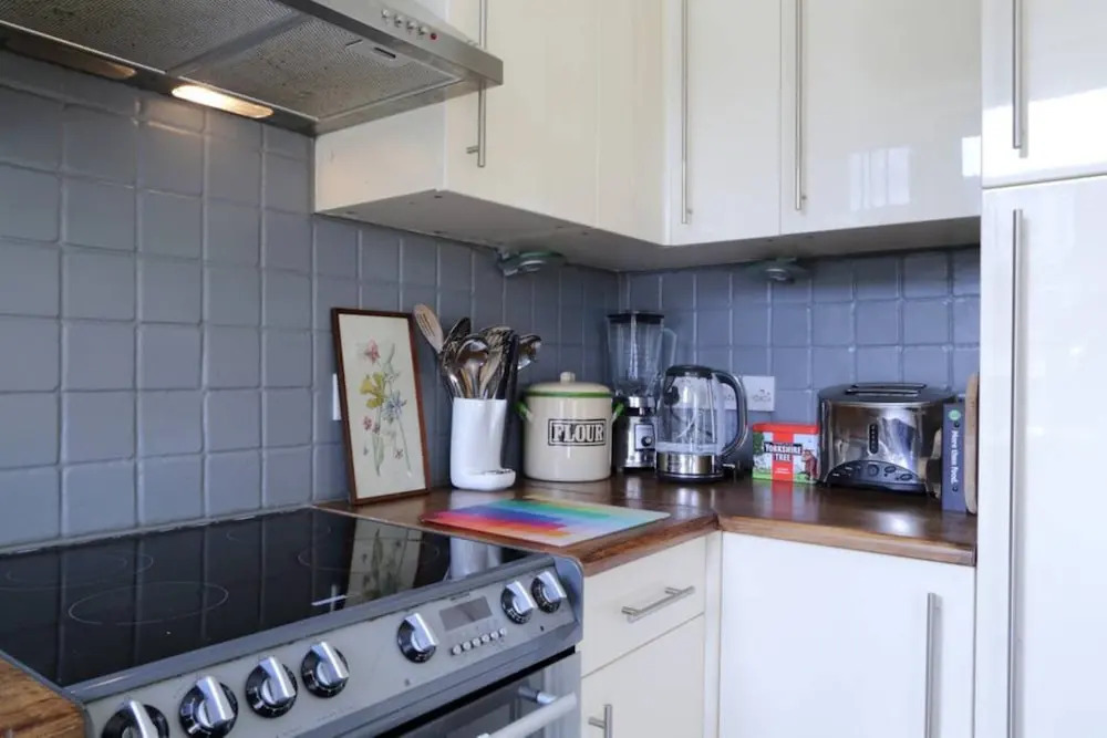 1 Bedroom Colony Flat Near City Centre