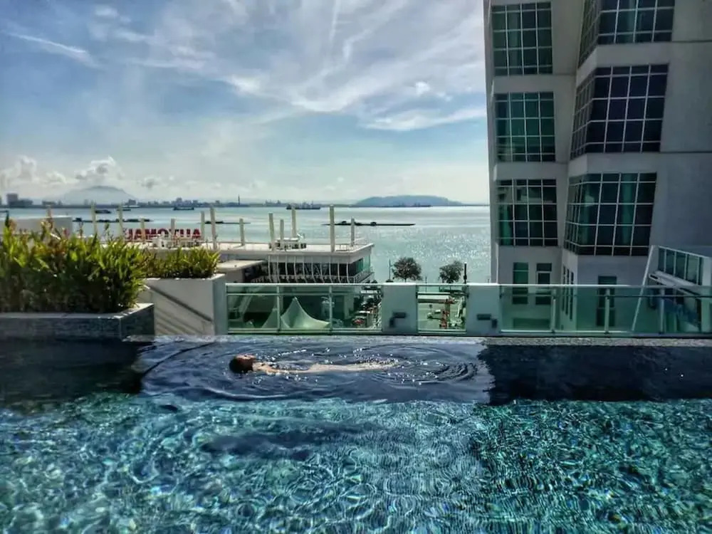 Summertime Maritime Suites