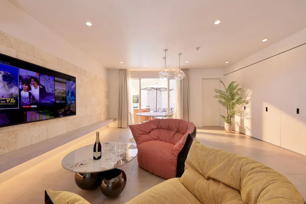 Crystal Villa Bayside