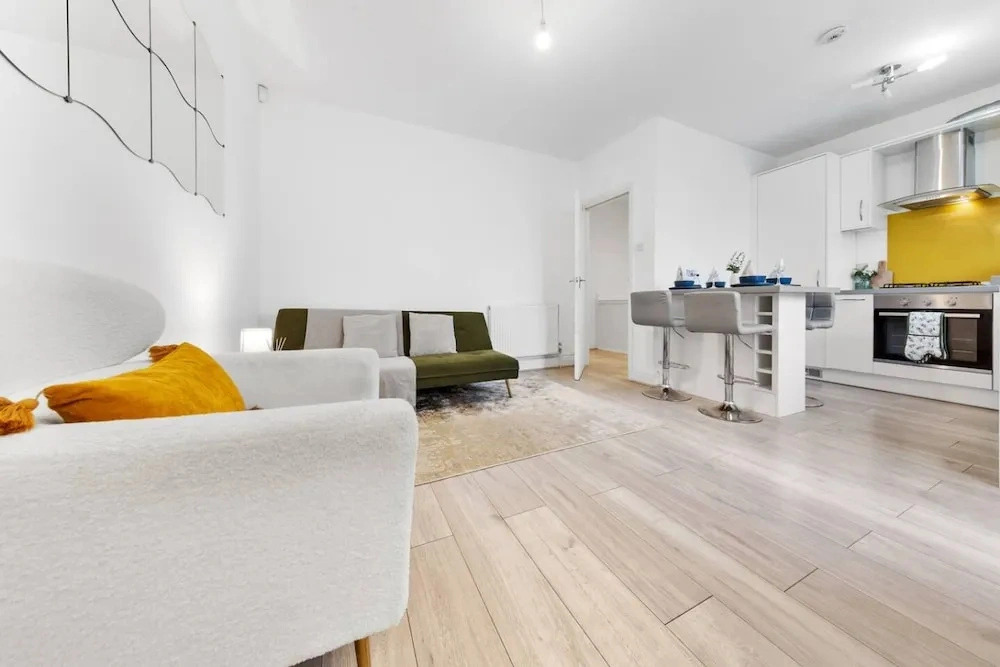 Powder Mill Retreat - 2BR Modern Flat for 4