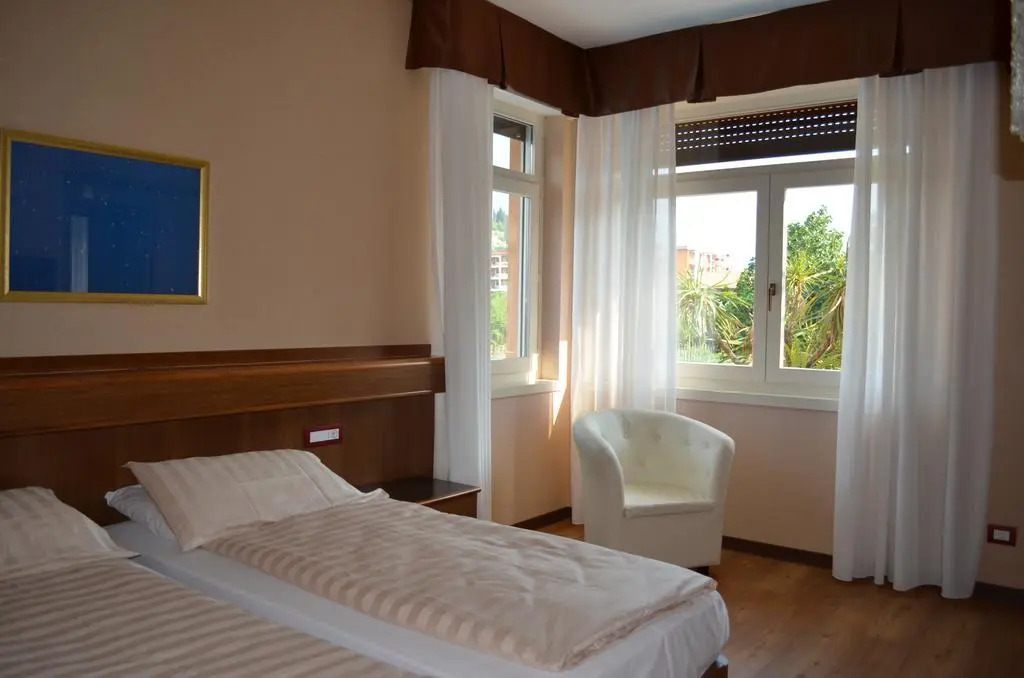 SunLake Hotel