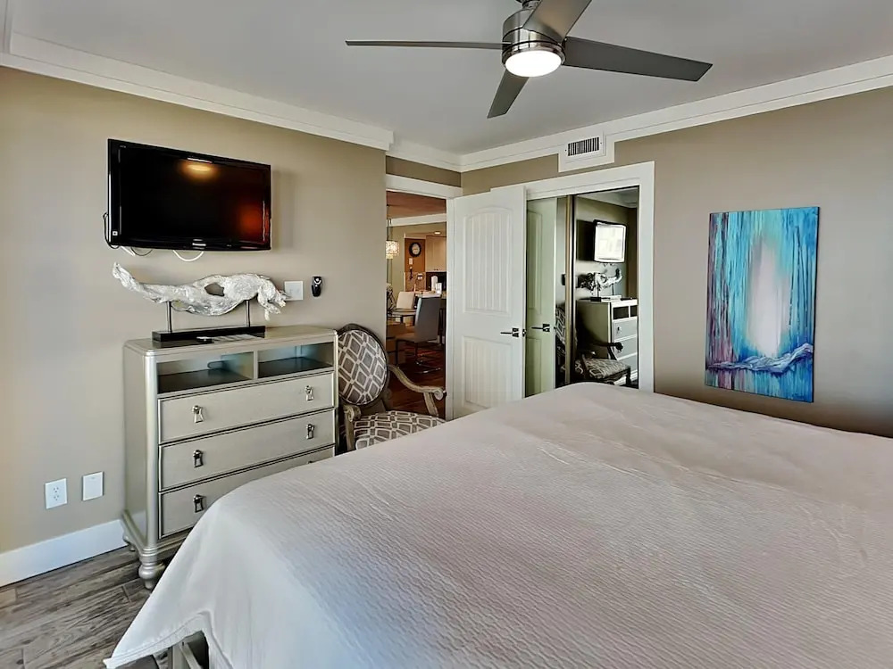 Serenity Cottage by Southern Vacation Rentals