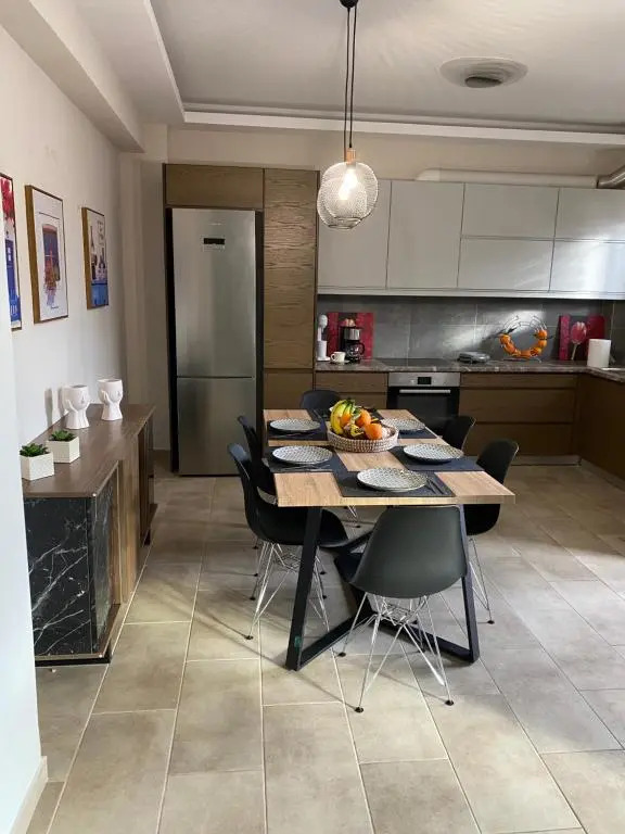 Olive Hill Apartment