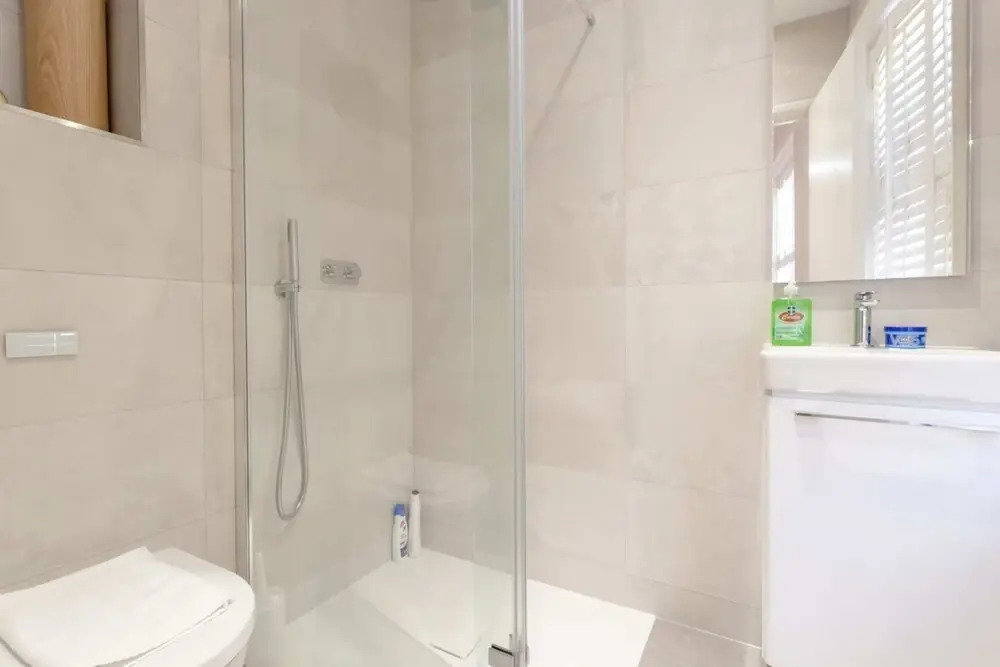 2 Bedroom Apartment in Central London