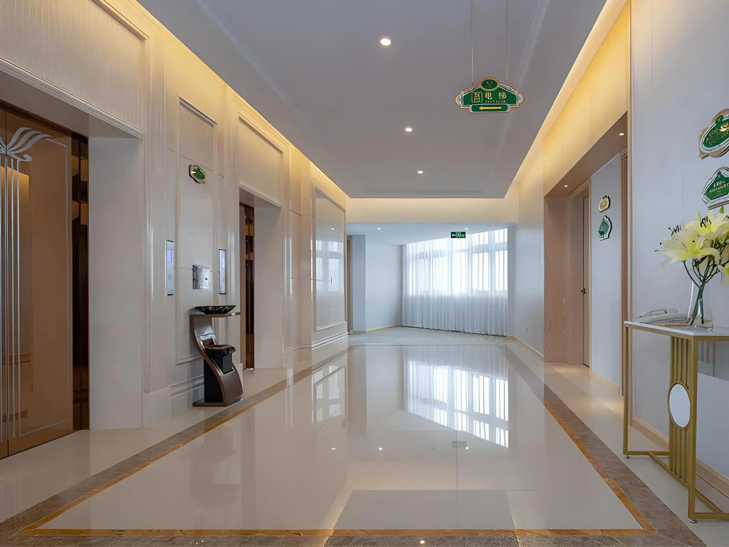 Vienna 3 Best Hotel(South Zhongshan District)
