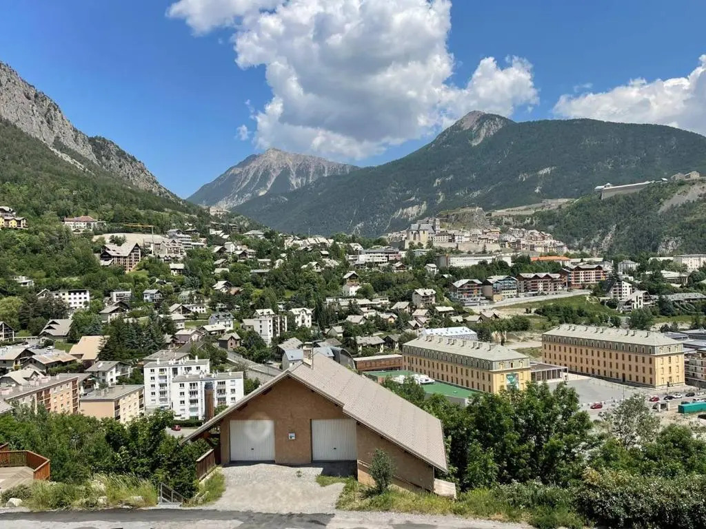 Appartement Briançon, 2 pièces, 4 personnes - FR-1-330C-108