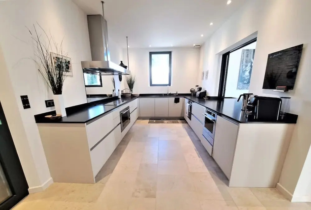 Prestigious Villa in Heart of Saint Remy de Provence