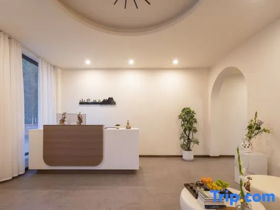 Dunhuang Shanye Qiju Homestay