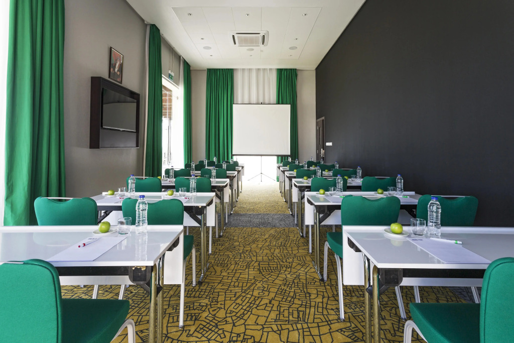Park Inn by Radisson Hotel and Residence Duqm