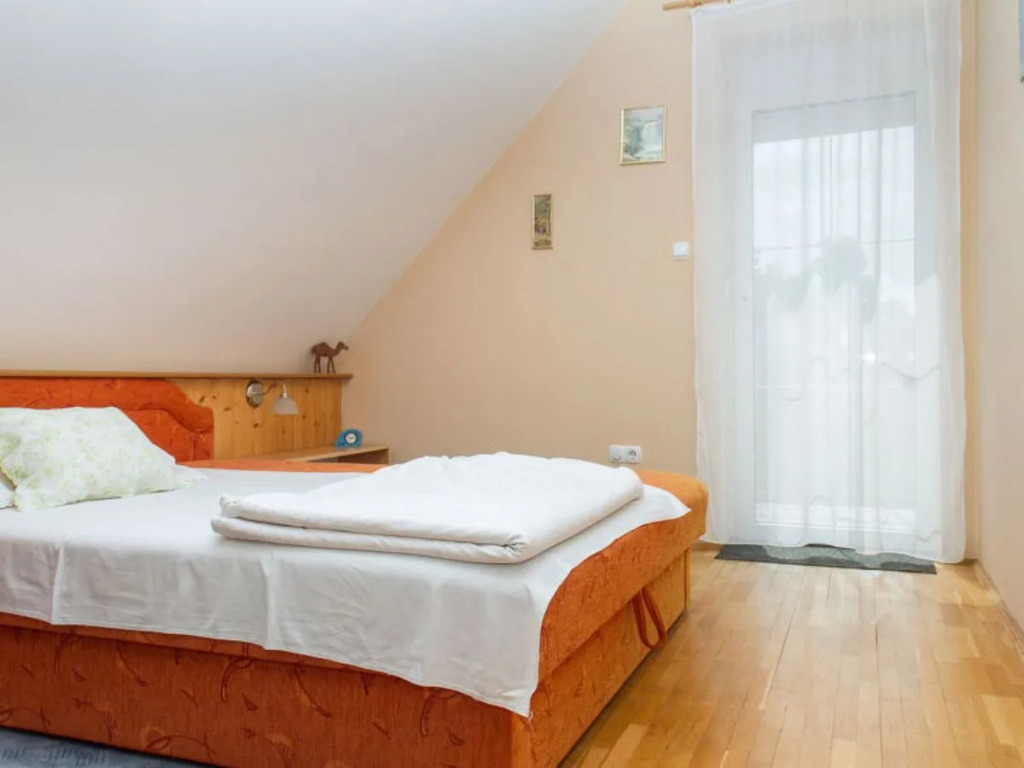 House Leon Balatonmariafurdo