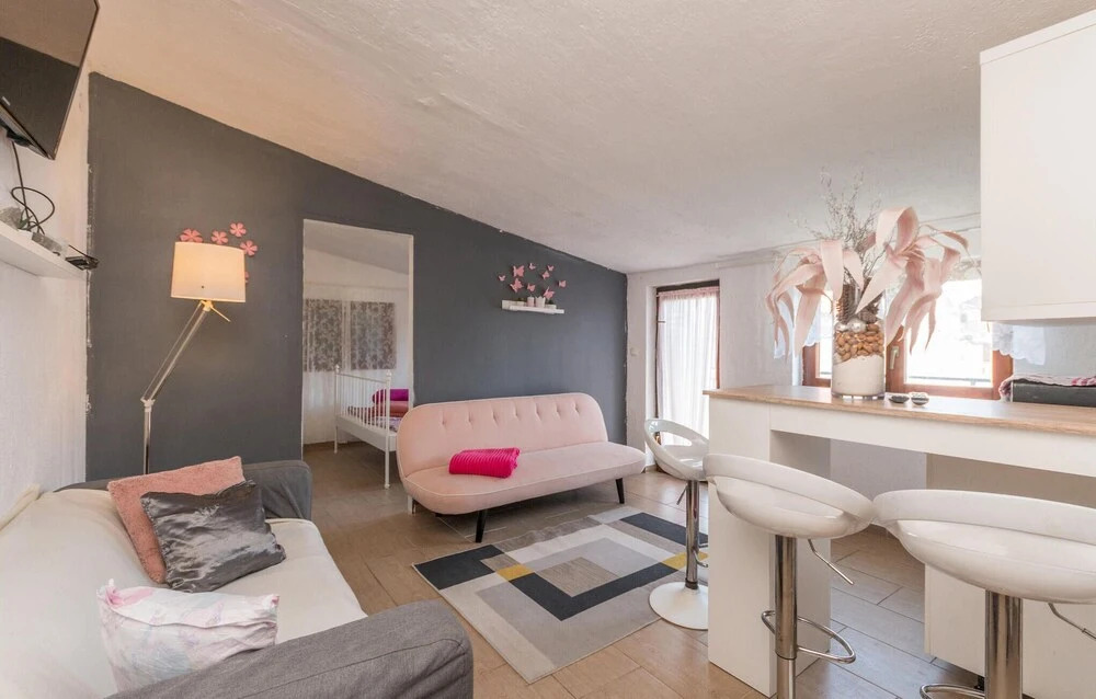Stunning Apartment in Biograd na Moru With Wifi and 1 Bedrooms