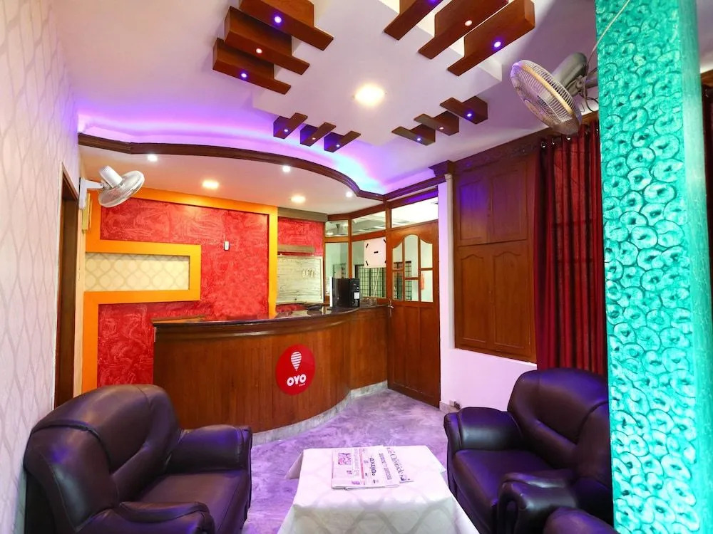 Townhouse Infopark Kochi Malabar Plaza Residency