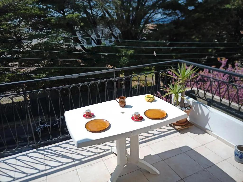 T2 Terrasse Vue Mer (Adults Only)