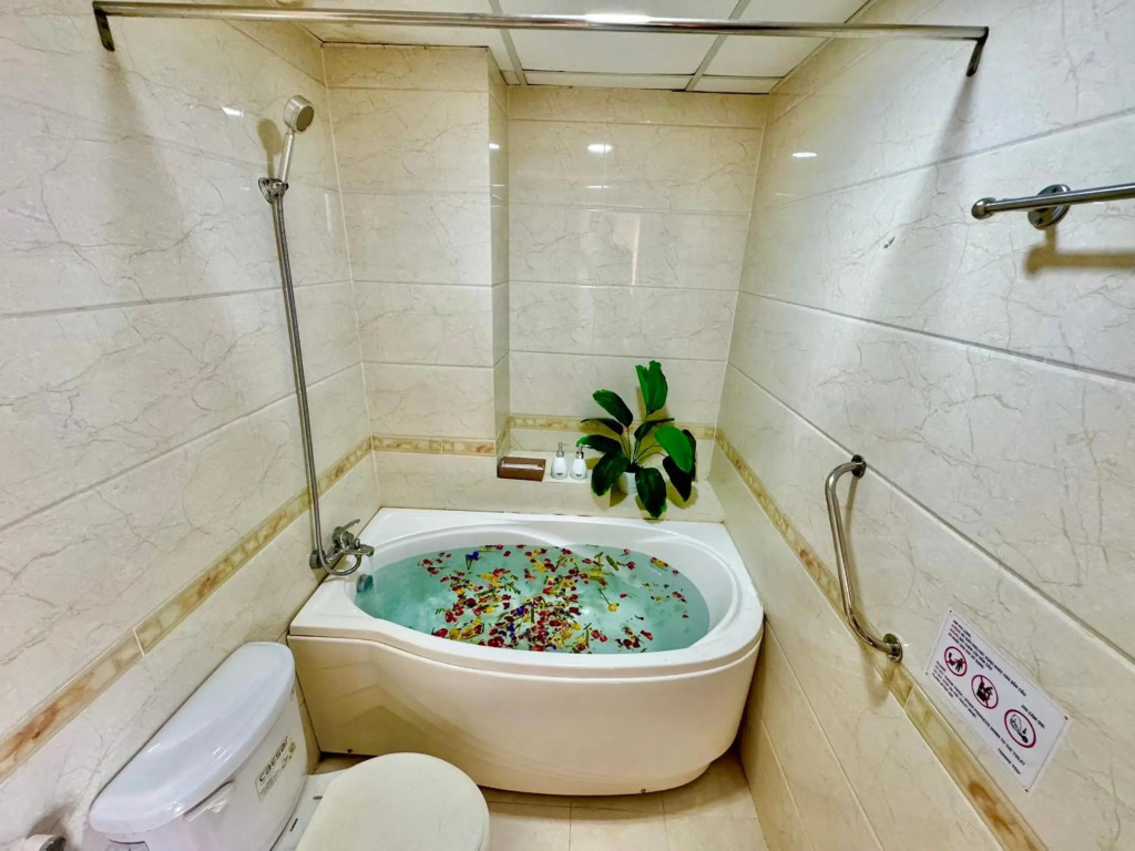 Anhnhien Hotel