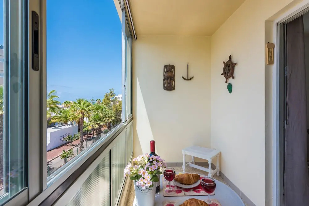530 Big Studio with Terrace