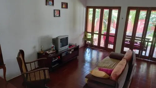 Ubatuba Surf Hostel, apenas a 60 metros da praia da Lagoinha