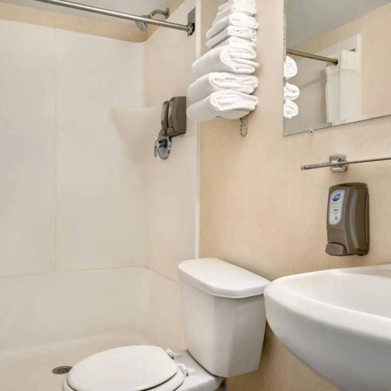 Plim Plaza Hotel