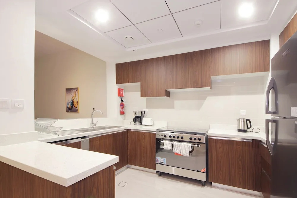Luxury StayCation - Tranquil Retreat With Beautiful Park Views